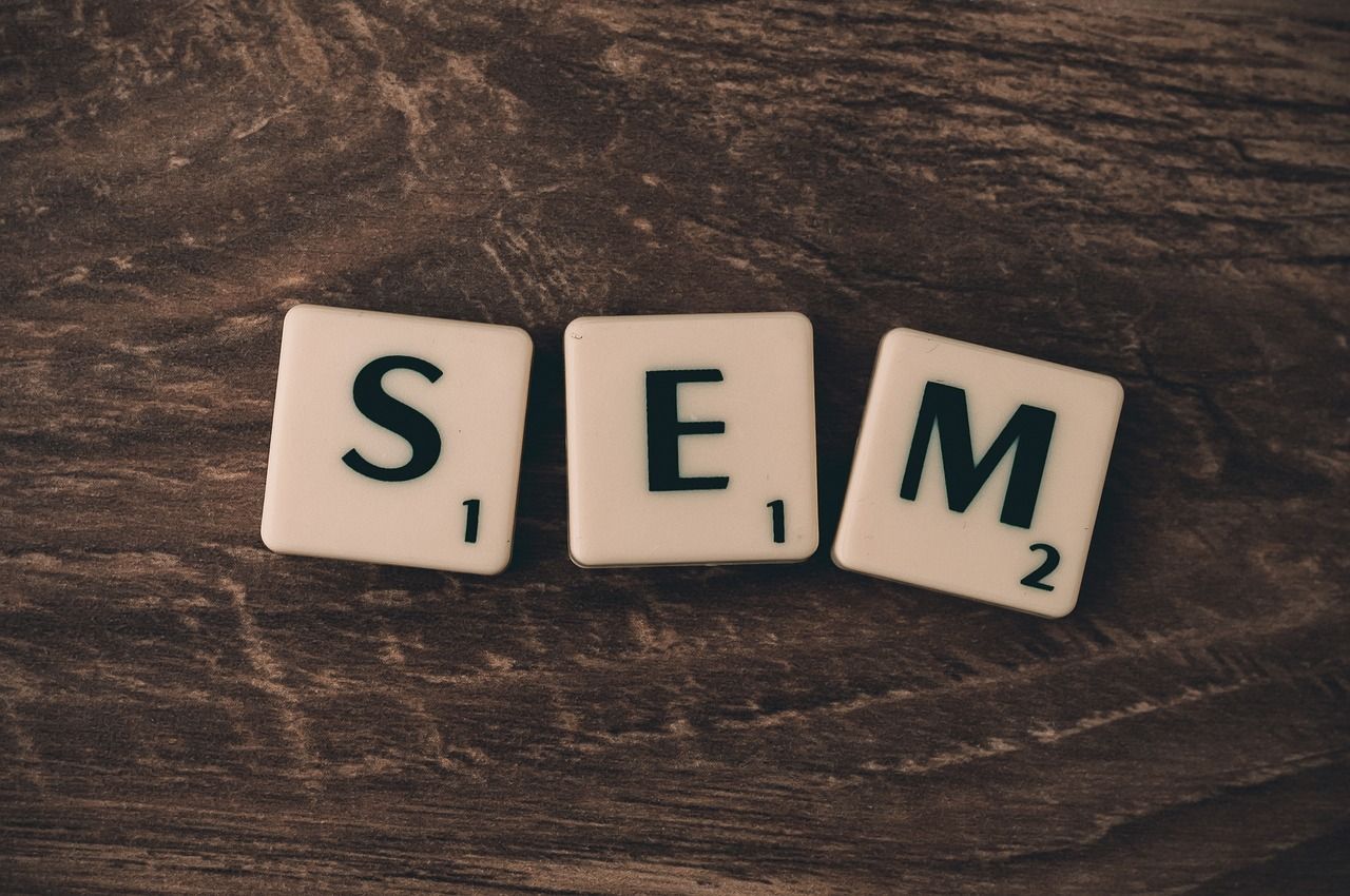 découvrez comment optimiser vos contenus avec les mots-clés seo incontournables. apprenez les meilleures pratiques pour améliorer votre visibilité sur les moteurs de recherche et attirer un trafic organique qualifié.