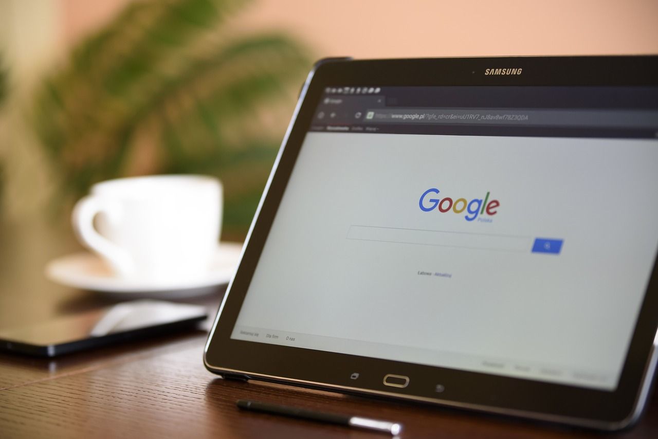 découvrez google search console, l'outil incontournable pour optimiser la visibilité de votre site web sur les moteurs de recherche. analysez les performances, corrigez les erreurs et améliorez votre référencement grâce à des données précieuses et des recommandations adaptées.